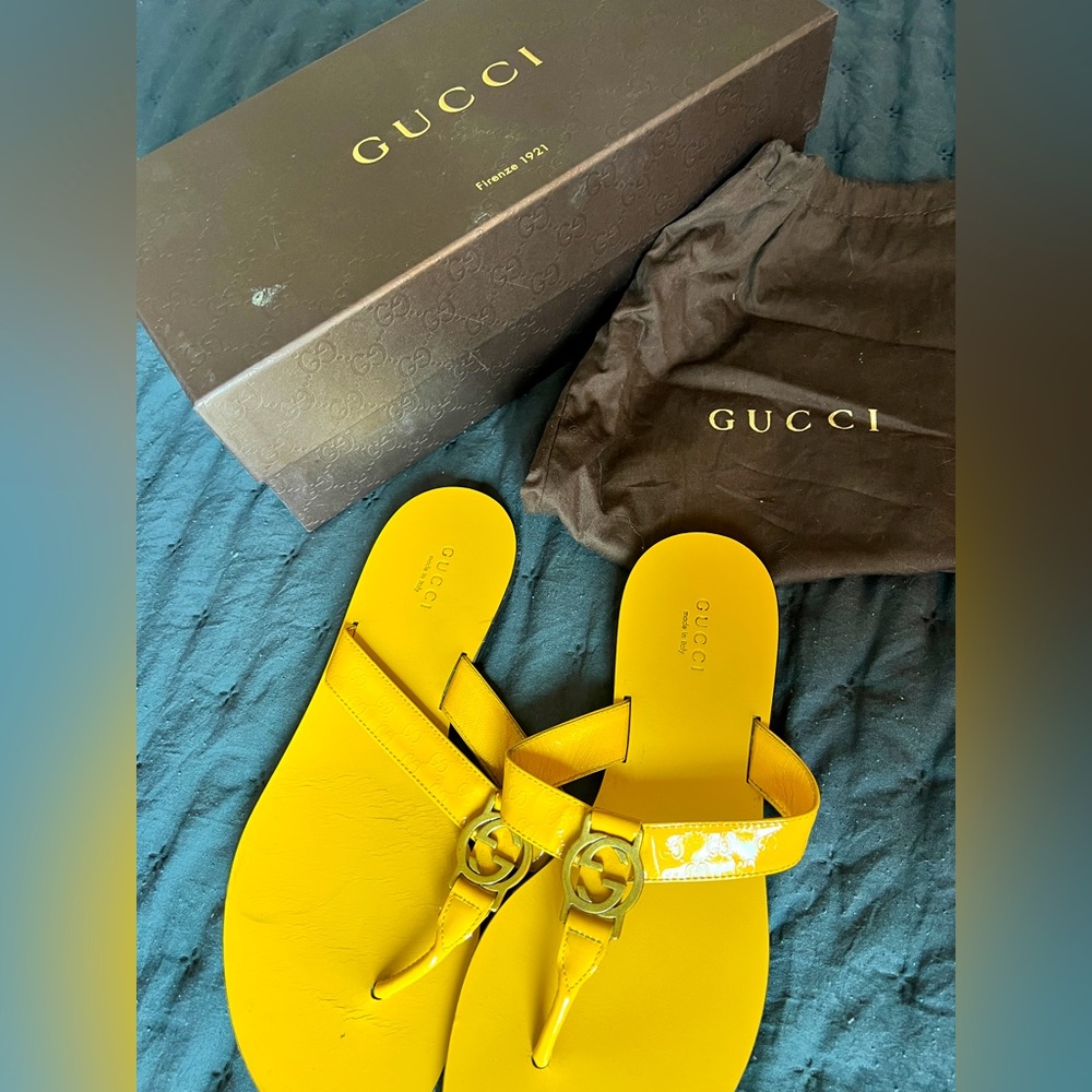 Authentic Gucci sandals in yellow color. Barely used and w/box + dust bag